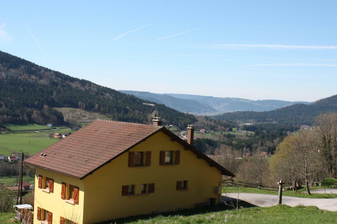 La Maison Jaune Cleurie Bagian luar foto
